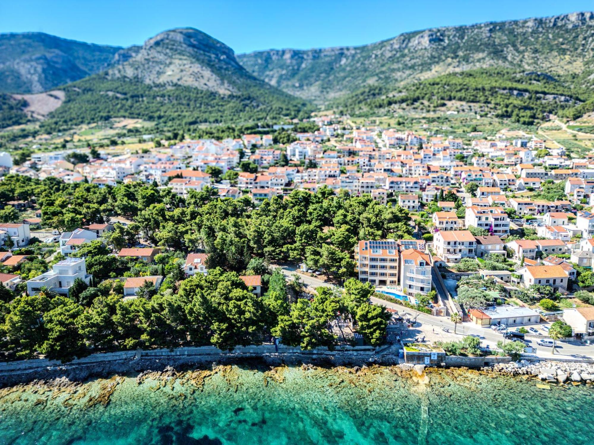 Hotel Sol Bol Buitenkant foto